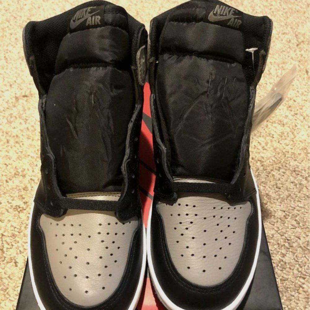 jordan 1s shadows  size 6